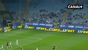 Drugi mecz z rzędu z golem Sebastiana Kerka! Sporo szczęścia przy tej akcji, ale ważne dla Zagłębia, że piłka