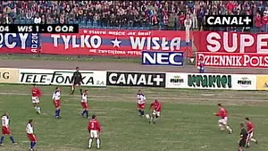 Dublet kosy! W 2003 roku Kamil Kosowski w meczu Wisły Kraków z Górnikiem Zabrze strzelił dwa gole zza pola karnego! Kto 