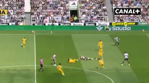 Duży błąd Barta Verbruggena! Newcastle prowadzi z Brighton po golu Williama Osuli! Transmisja: