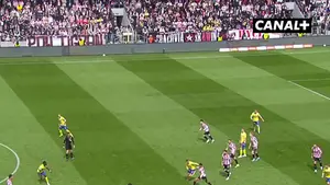 Dzieje się w Krakowie! Charpentier i Kubiak z bramkami i mamy 1:1 w meczu Cracovii z Arką Oglądaj w CANAL+: