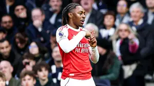 Eberechi Eze katem Tottenhamu. Niesamowita seria Anglika