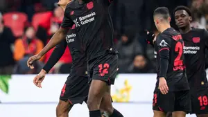 Edmond Tapsoba błyszczy w Bundeslidze i przyciąga wzrok gigantów