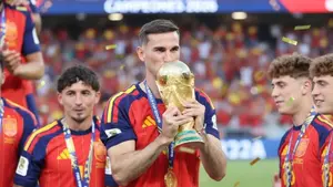 Fabián Ruiz chce sięgnąć po Złotą Piłkę. Marzy o detronizacji kolegi z zespołu