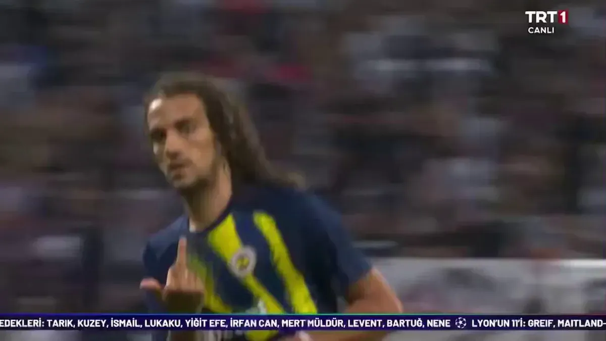 Fani Galatasaray witają Fenerbahce w Lidze Mistrzów po 18 latach