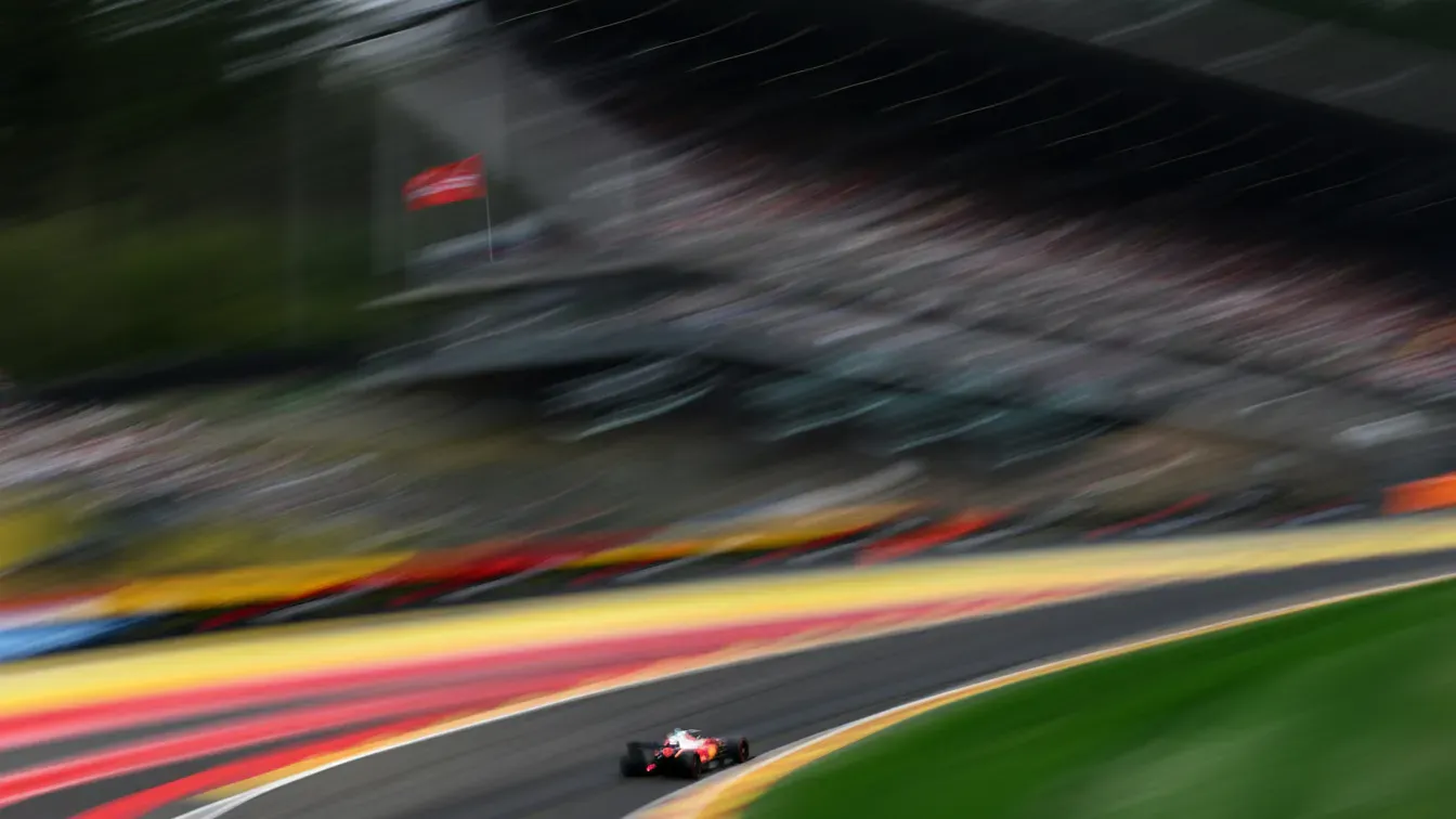 Fatalna pomyłka sędziów w Belgii. Charles Leclerc wściekły po kwalifikacjach na Spa