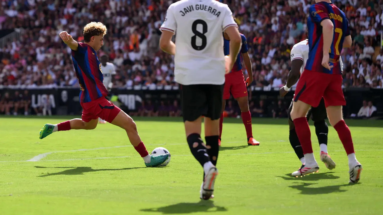 FC Barcelona ma nowego bohatera. Hiszpan powtórzył wyczyn Fabregasa sprzed lat