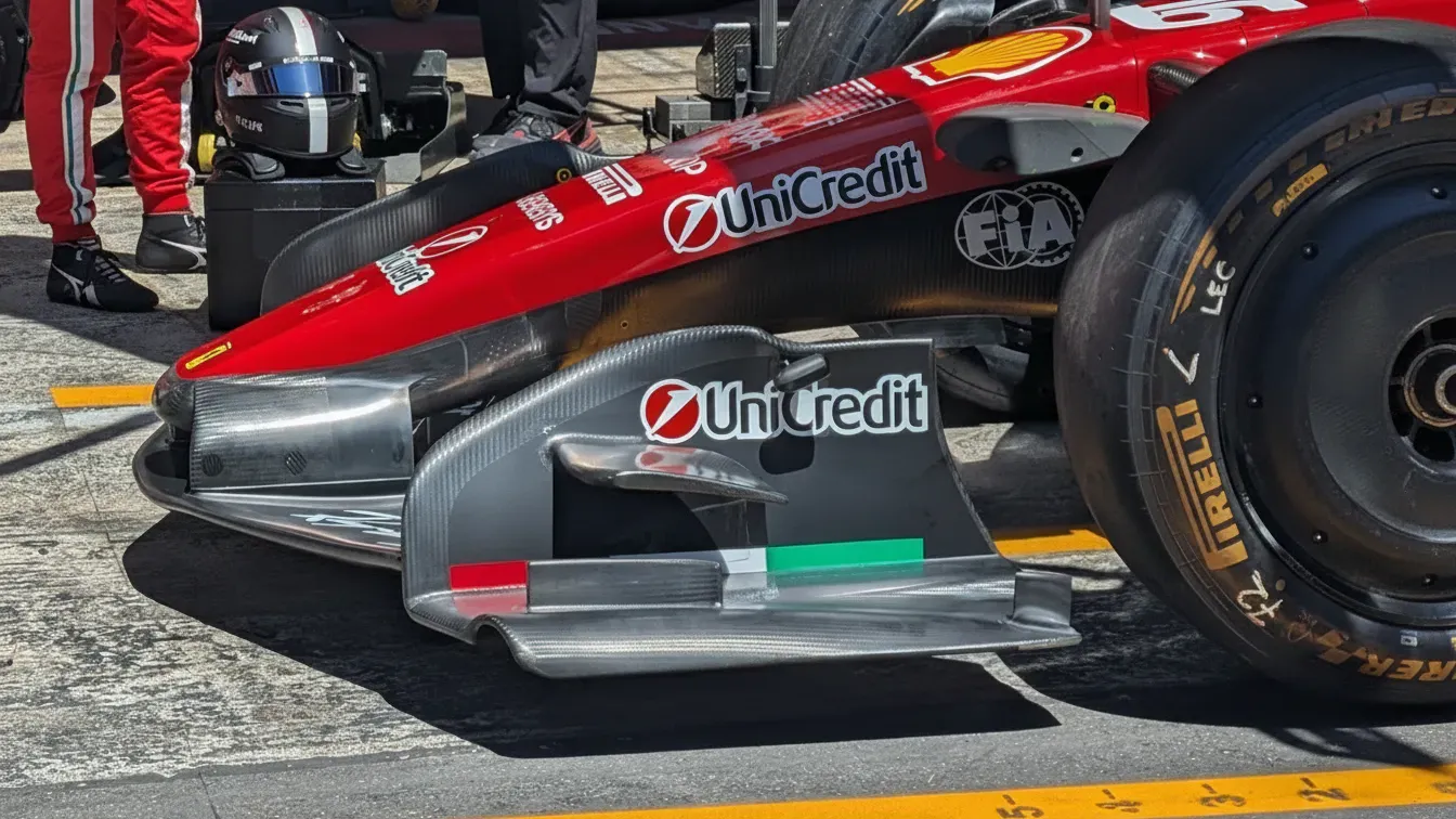 Ferrari rzuca wszystko na jedną szalę. Lewis Hamilton dostał nową broń na Mercedesy