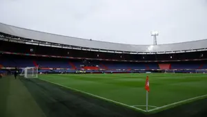 Feyenoord traci punkty i obrońcę. Jasna deklaracja w sprawie transferu do Rzymu