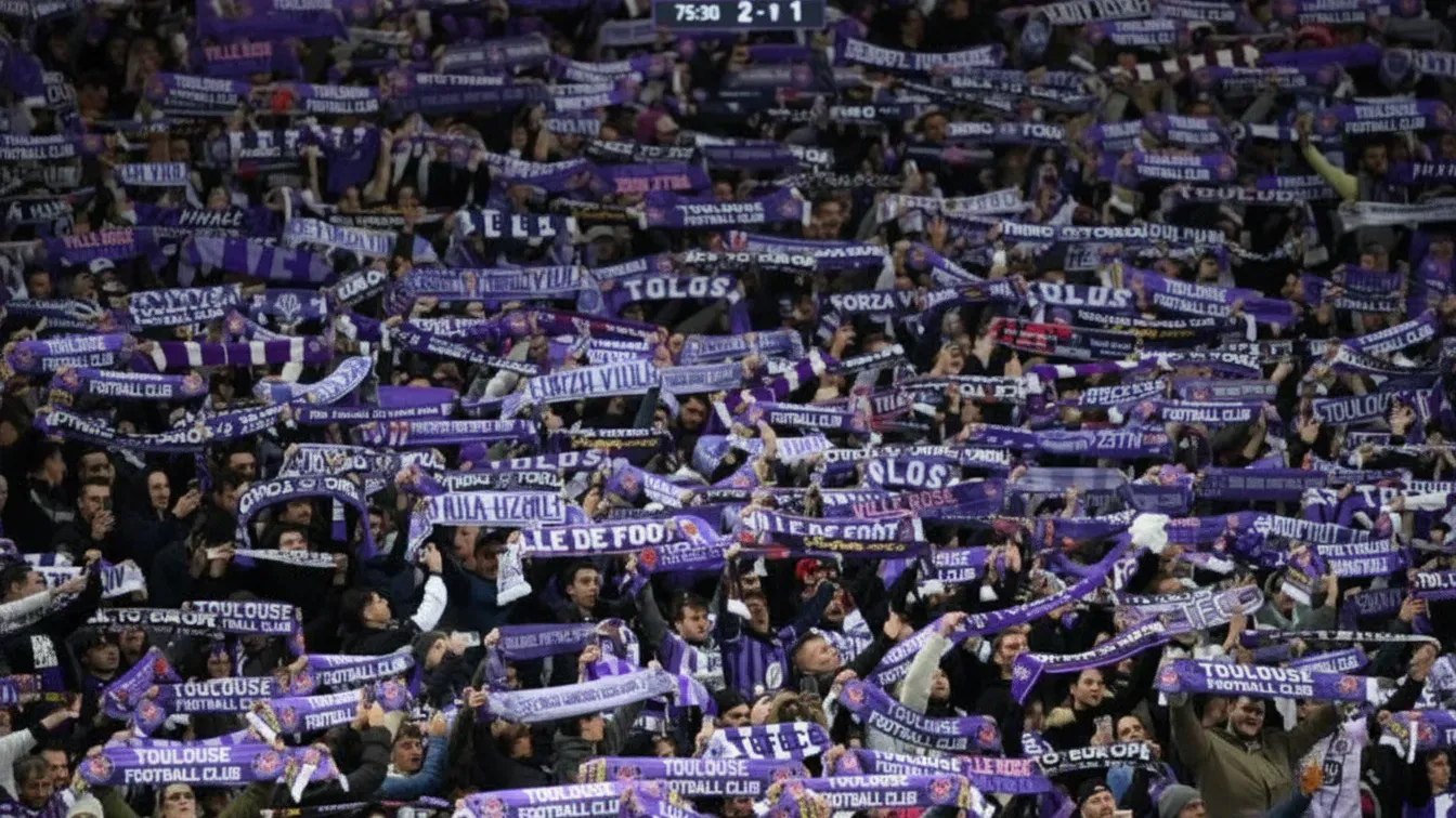 Francuzi blisko finalizacji transferu. 18-letni talent ze Szwecji ma zastąpić odchodzące gwiazdy