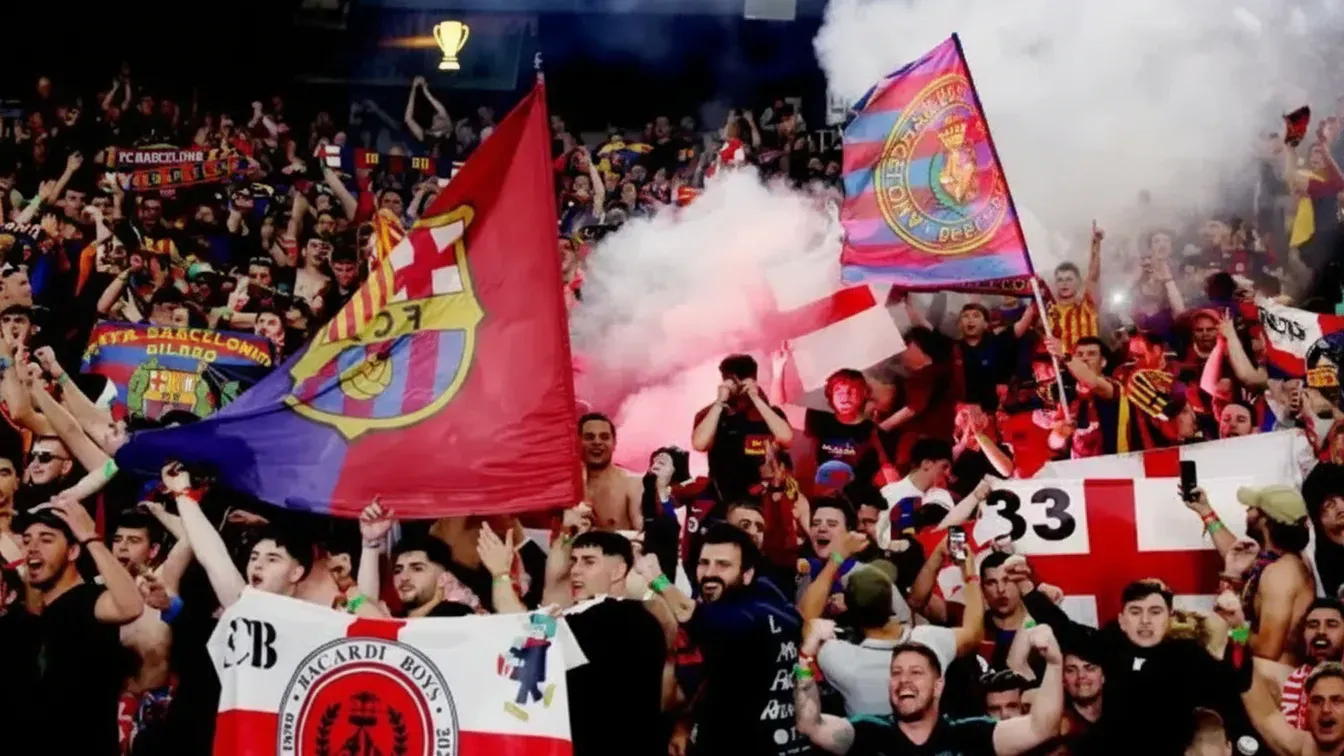 Frenkie de Jong odejdzie z Barcelony? Kibice na Camp Nou podjęli już decyzję
