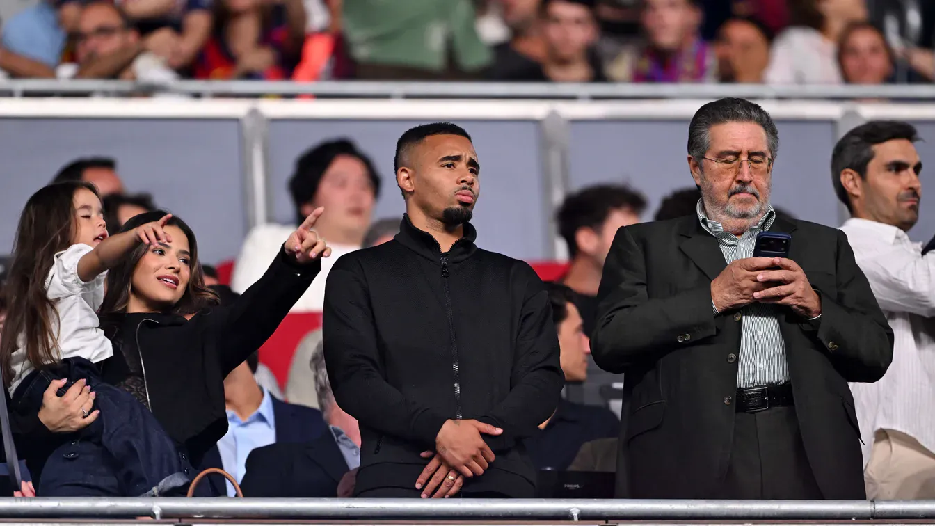 Gabriel Jesus gotowy na debiut w Barcelonie. Hansi Flick zdradził plan na mecz z Valencią
