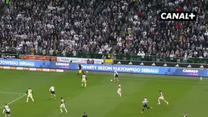 Gdy po raz ostatni Legia grała z Widzewem w Warszawie, drużyna ze stolicy Polski zwyciężyła 2 do 1, a decydującą bramkę 