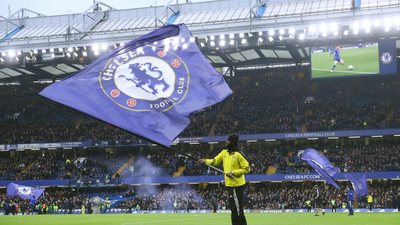 Giganci Premier League ruszają po nową gwiazdę. Cena zwala z nóg, ale to on ma zastąpić Casemiro