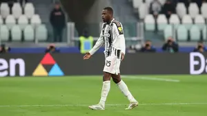 Giganci Premier League ruszają po obrońcę Juventusu. W Turynie zapadła nagła decyzja