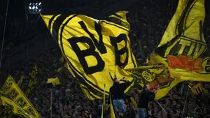 Giganci Premier League ruszają po odkrycie z Dortmundu. Liverpool i Arsenal chcą Szweda