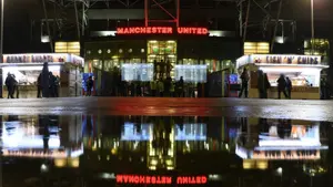 Giganci Premier League ruszają po sensacyjnego snajpera. Manchester United i Tottenham w grze