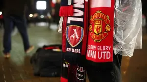 Giganci Premier League walczą o następcę legendy. Manchester United wyprzedził rywali