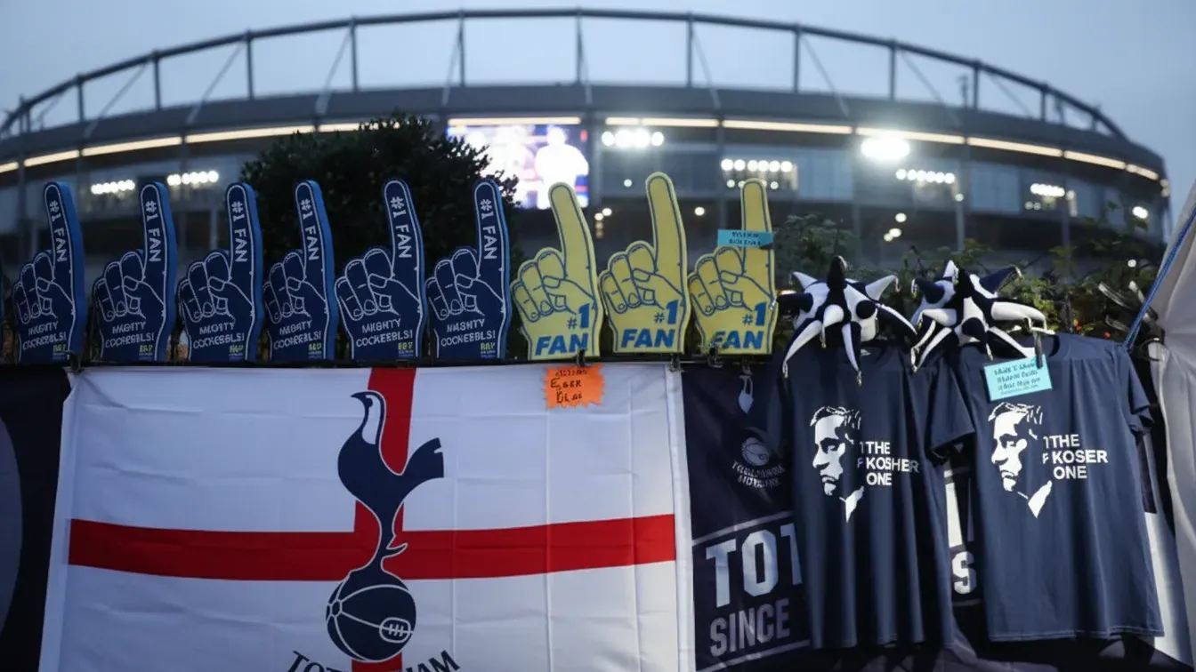 Giganci ruszają po bramkarza Bundesligi. Tottenham musi uważać na potęgi z Włoch