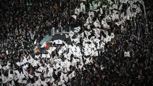 Giganci ruszają po gwiazdę Juventusu. Cztery potęgi chcą tego samego obrońcy