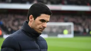 Giganci z Londynu wyprzedzili Real i Barcelonę. Walka o gwiazdę Ligue 1 nabiera tempa