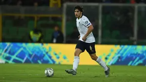 Giganci z Manchesteru dostali jasny sygnał. Gwiazdor Premier League podjął ostateczną decyzję