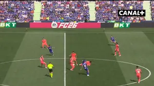 Gol do szatni FC Barcelony! Fermin Lopez dostał mnóstwo miejsca i bezlitośnie to wykorzystał Oglądaj w CANAL+: