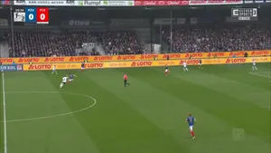 Golazooo alert! Uwaga !! Pan tohumcu strzela! Fantastycznie przyłożył