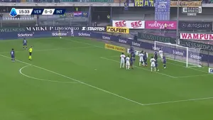 Gole don pietro z dystansu. Coś, co można oglądać bez końca! Piotr Zieliński i jego potężne uderzenia z dystansu, które 