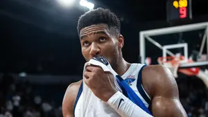 Grecja w szoku przed kluczowymi meczami. Gwiazdor NBA zablokowany przez nowy klub