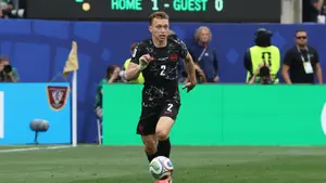 Gwiazda Celticu na celowniku klubów Premier League. Padła konkretna kwota za obrońcę