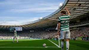 Gwiazda Celticu na celowniku klubów Premier League. Szkoci podjęli zaskakującą decyzję
