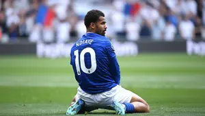 Gwiazda Evertonu na celowniku gigantów. Liverpool i Manchester United ruszają do walki