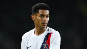 Gwiazda finału Ligi Mistrzów zablokowała negocjacje. PSG ma problem z Senny Mayulu