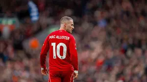Gwiazda Liverpoolu chce odejść. Argentyńczyk podjął decyzję, w grze gigant z Madrytu