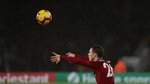 Gwiazda Liverpoolu odejdzie za bezcen? Sensacyjny kierunek na horyzoncie