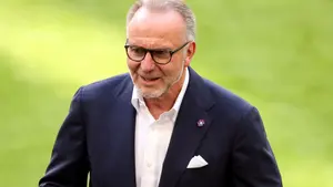 Gwiazdor Bayernu Monachium nie na sprzedaż. Rummenigge ucina spekulacje