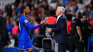 Gwiazdor Bayernu zmieni klub Didier Deschamps zabrał głos w sprawie przyszłości Michaela Olise