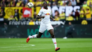 Gwiazdor Liverpoolu podjął sensacyjną decyzję. Giganci ruszają do walki o darmowy transfer