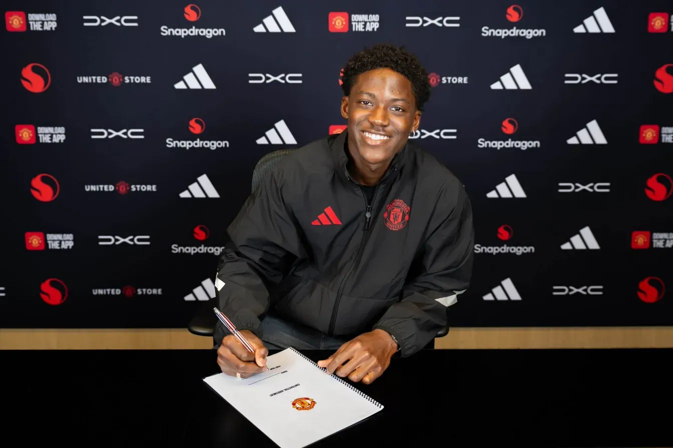 Gwiazdor Manchesteru United podjął kluczową decyzję. Padła jasna deklaracja w sprawie przyszłości