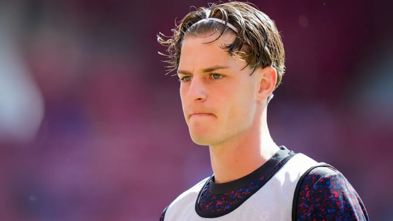 Gwiazdor Premier League odrzucił ofertę. Giganci ruszają do walki o 22-latka