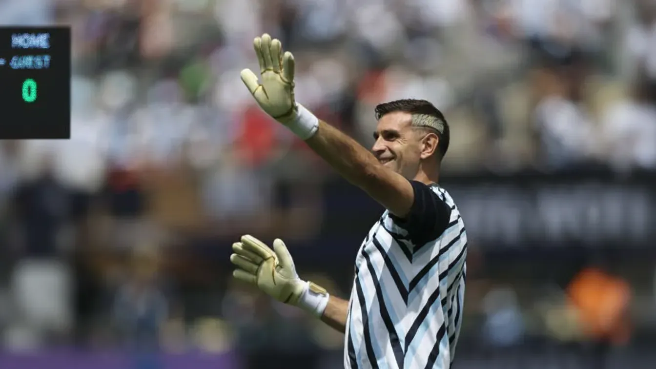 Gwiazdor Premier League podjął decyzję. Giganci z Serie A musieli obejść się smakiem