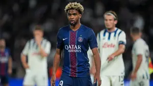 Gwiazdor PSG na celowniku gigantów. W Anglii szykują wielkie pieniądze za 18-latka