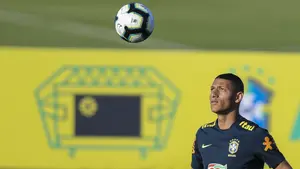 Gwiazdor Tottenhamu na wylocie. Do klubu wpłynęła oficjalna oferta za Brazylijczyka