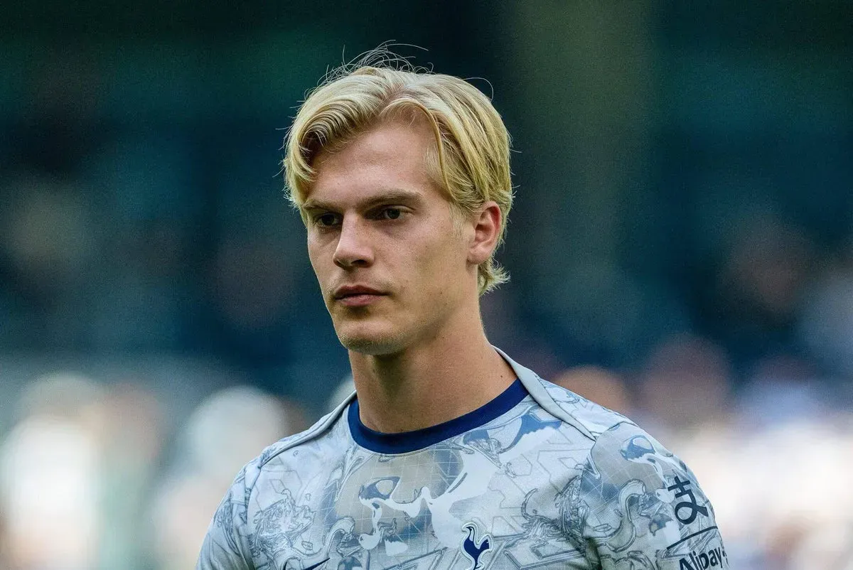 Gwiazdor Tottenhamu podjął nagłą decyzję. Lucas Bergvall chce odejść z klubu