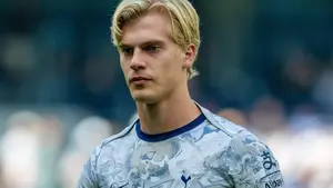 Gwiazdor Tottenhamu podjął nagłą decyzję. Lucas Bergvall chce odejść z klubu
