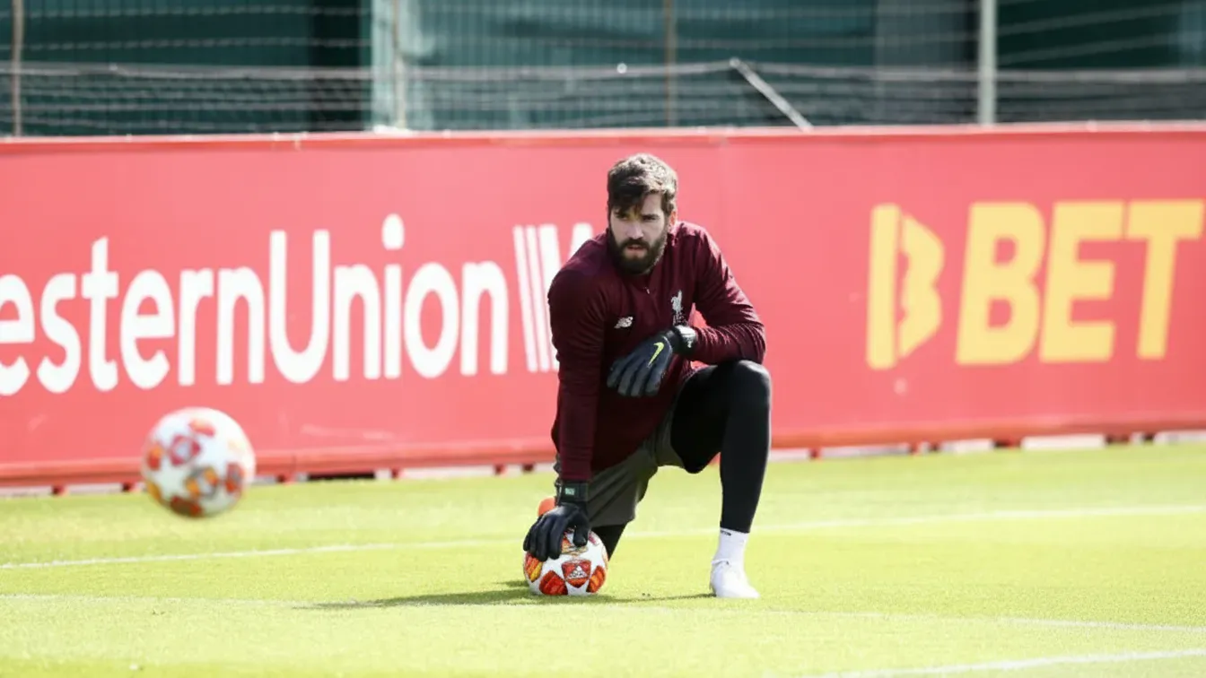 Gwiazdy Liverpoolu na wylocie? Andoni Iraola przerywa milczenie w sprawie transferów