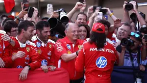 Hamilton uciszył niedowiarków w Barcelonie. Szef Ferrari ujawnia prawdę o triumfie