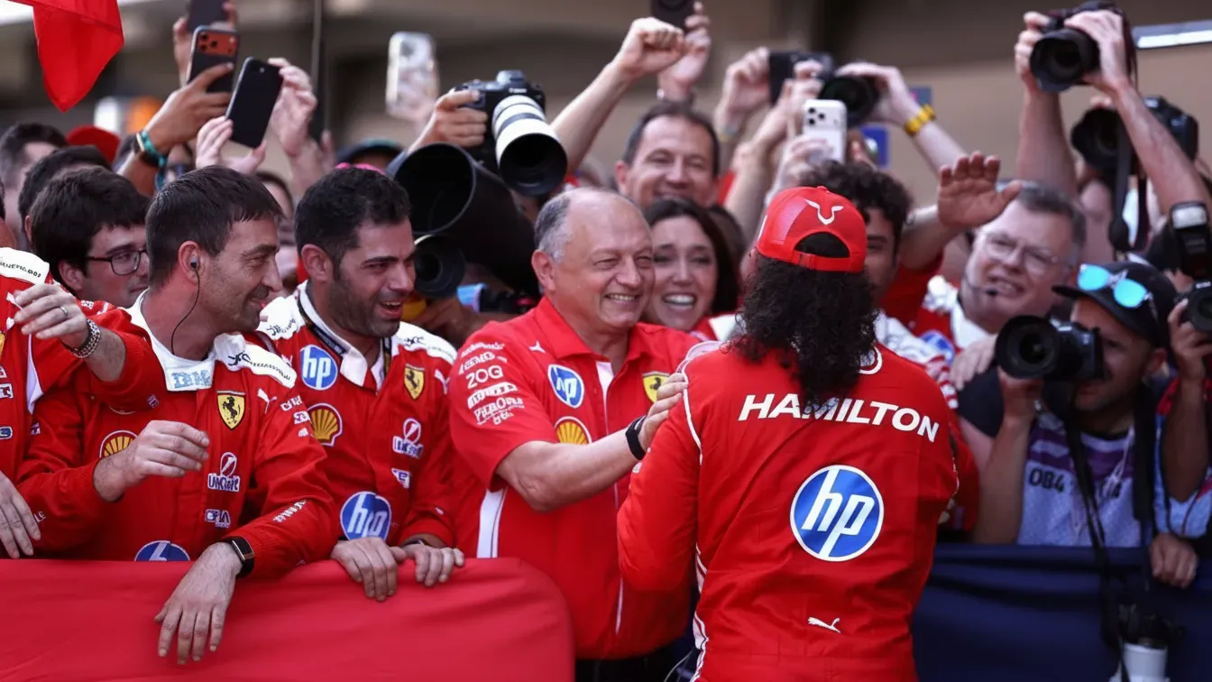 Hamilton uciszył niedowiarków w Barcelonie. Szef Ferrari ujawnia prawdę o triumfie