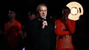 Hansi Flick podjął kluczową decyzję. Barcelona ogłasza wielkie wieści prosto z Camp Nou