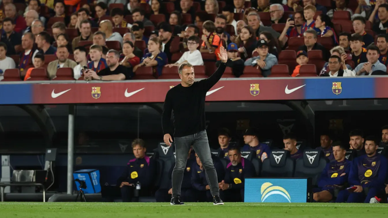 Hansi Flick podjął sensacyjną decyzję. Gwiazda światowej piłki nie trafi do Barcelony